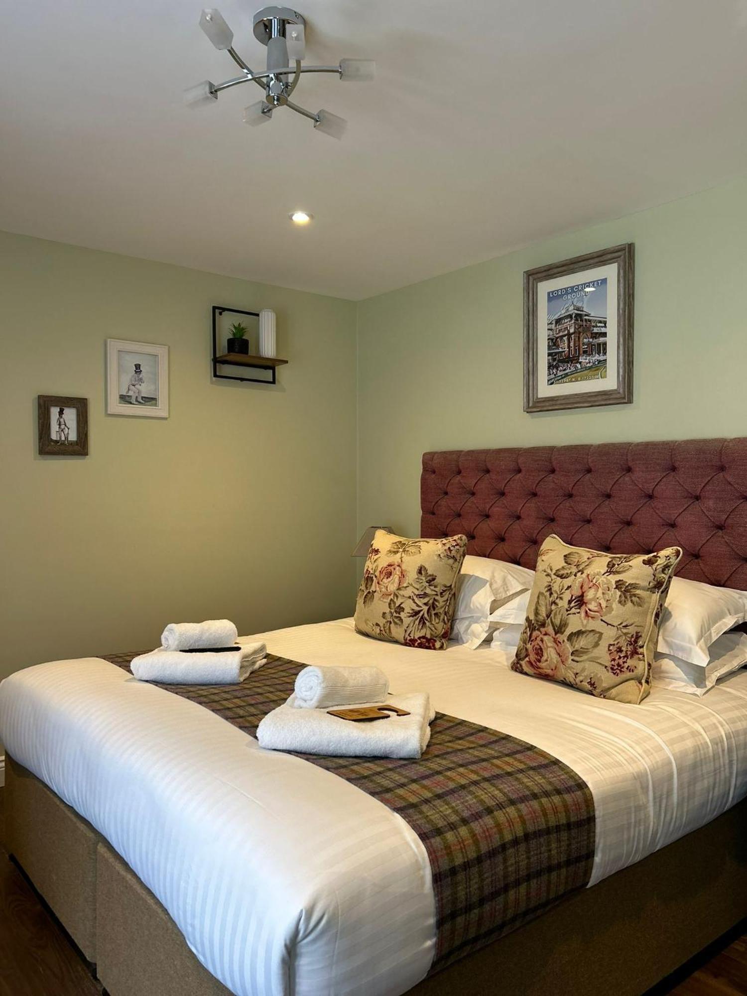 Hotel The Thomas Lord West Meon Exterior foto