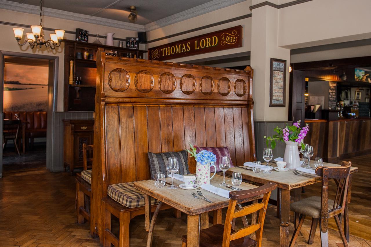 Hotel The Thomas Lord West Meon Exterior foto